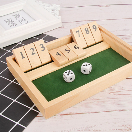 „Shut The Box“-Spiel – Lustiges Tisch-Mathespiel für Erwachsene und Kinder