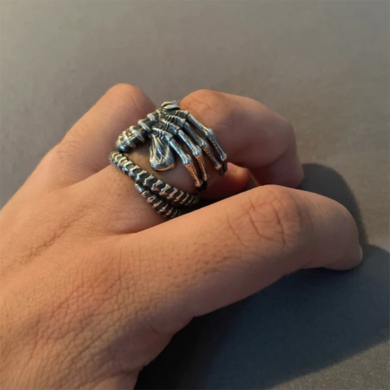 Alien-Facehugger-Ring