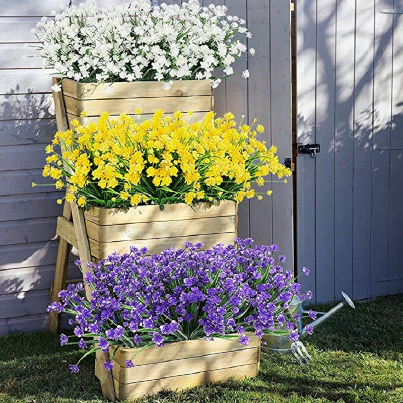 Künstliche Blumen im Freien